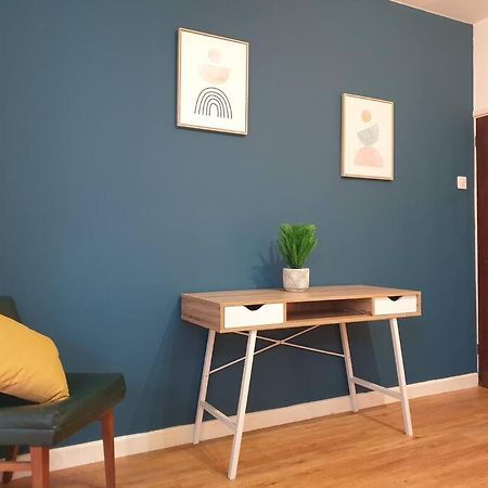 City Townhouse Close To Cafes And Restaurants NWI Buitenkant foto