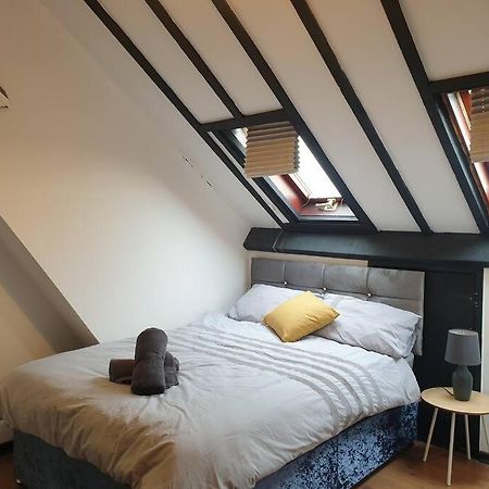 City Townhouse Close To Cafes And Restaurants NWI Buitenkant foto